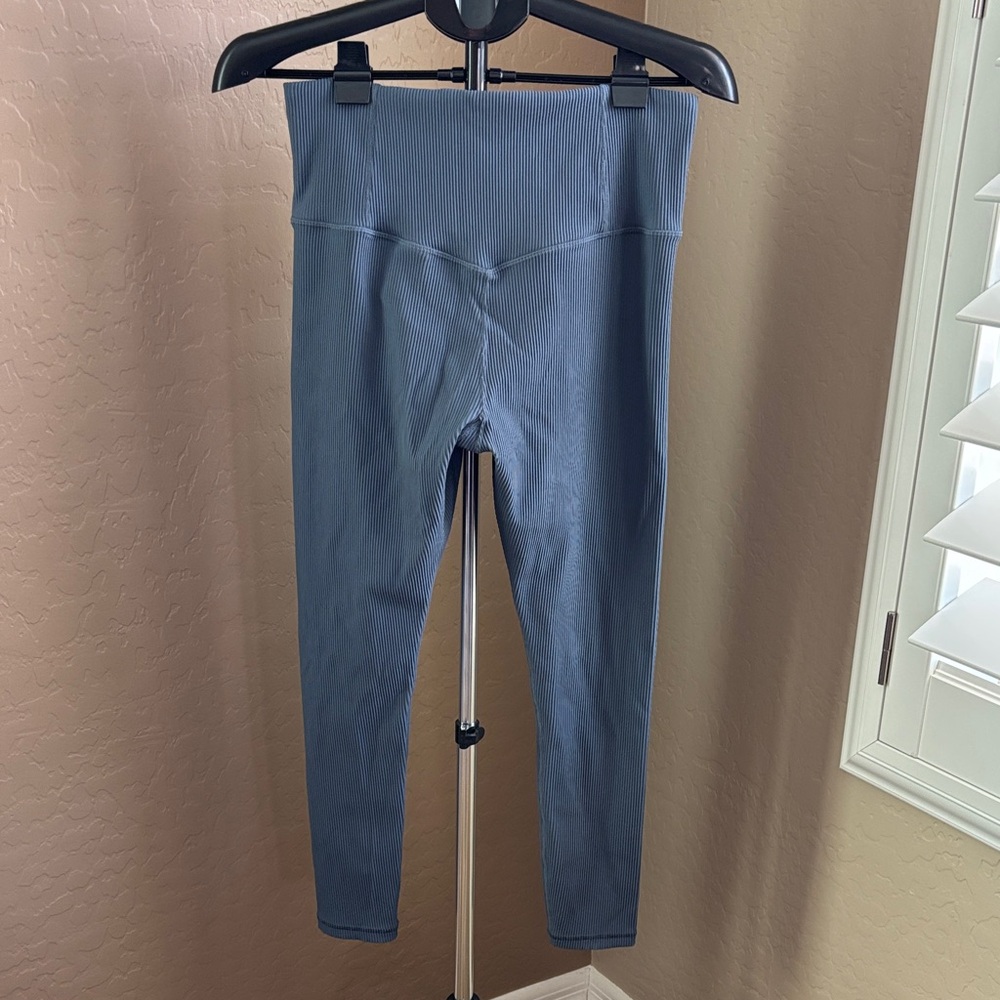 ATHLETA 🩶💙 Elation High Rise Ribbed Tight - Picture 3 of 11